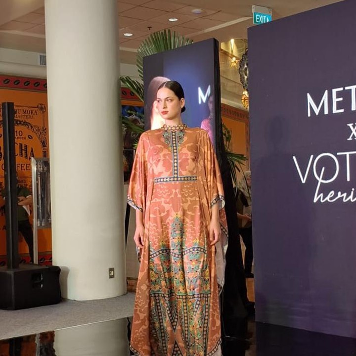 <p>Koleksi terbaru VOTUM Heritage menggunakan beragam warna cerah hingga warna netral untuk tampilan baru dan berbeda untuk menyemarakkan perayaan hari Raya Idul Fitri. (Foto: Iin Yumiyanti)</p>