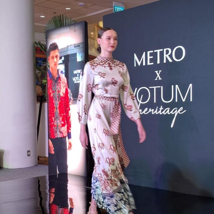 <p>Semua koleksi desainer dan brand terpilih yang ditampilkan pada METRO FESTIVE RAYA 2024 FASHION SHOW ini secara eksklusif hanya bisa Bunda dapatkan di METRO Plaza Senayan. (Foto: Iin Yumiyanti)</p>