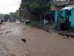 4 Rumah Terdampak akibat Banjir-TPT Setukpa Polri Sukabumi Ambruk