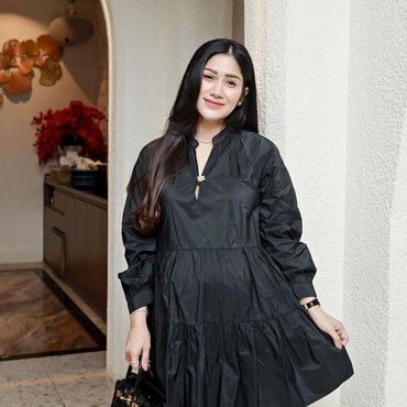 Selain Stevie Agnecya, Icha Annisa Dituding Santet Mendiang 2 Artis Ini