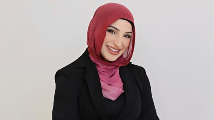 Kenalan dengan Sosok Tina Rahimi, Petinju Muslimah Pertama Asal Australia