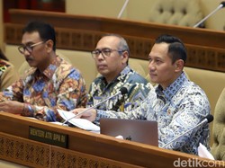 Rapat di DPR, AHY Pamer Kementeriannya Berhasil Setor Rp 3 T ke Negara