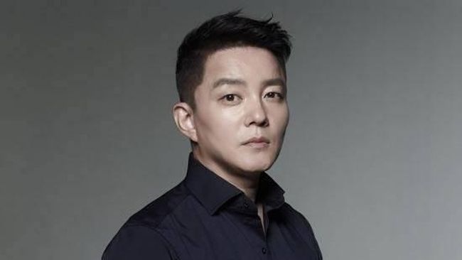 Lee Yoon-jin menuding Lee Beom-soo punya kehidupan yang disembunyikan selama ini dan selalu persulit proses cerai mereka.