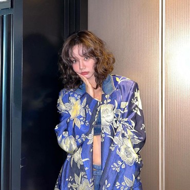 Penampilan Perdana Hyeri Usai Minta Maaf soal Ryu Jun Yeol dan Han So Hee