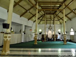 Jejak Sunan Ampel di Masjid Jami Peneleh Surabaya