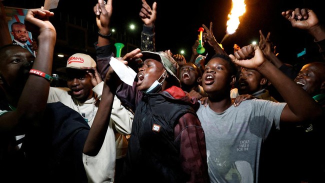 Senegal Pecah: Presiden Pecat PM, Utang 132% PDB Guncang Politik