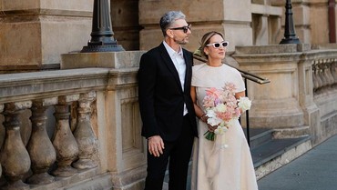 Dipinang Bule, 5 Foto Pernikahan Chantal Della Concetta di Australia