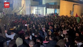 VIDEO: Demo Bela Palestina Ricuh di Kedubes Israel di Yordania