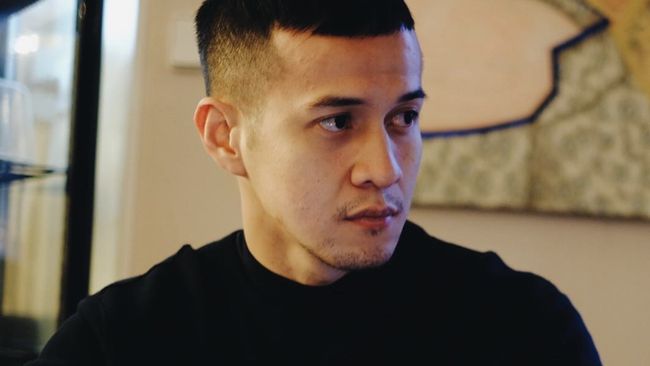 Herjunot Ali Cuek Diberi Jimat Saat Nge-DJ, Ada Hubungannya dengan Mistis?