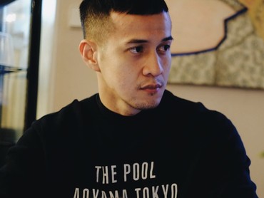 img-title Herjunot Ali Cuek Diberi Jimat Saat Nge-DJ, Ada Hubungannya dengan Mistis?