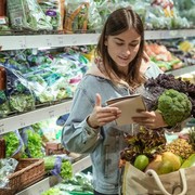 8 Kebiasan Menyebalkan yang Sering Dilakukan saat Belanja di Supermarket, Jangan Dilakukan Lagi Ya!