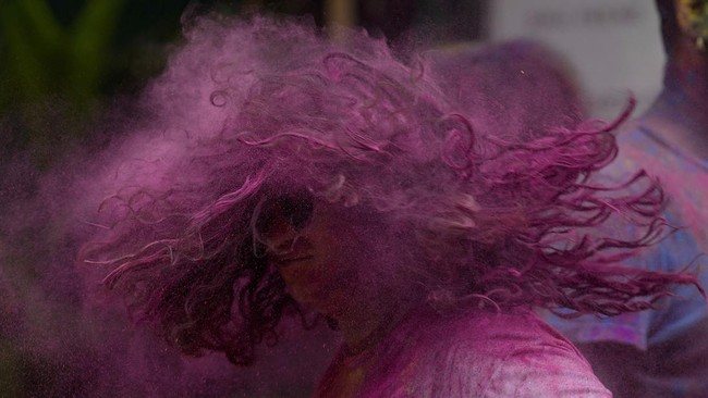 FOTO: India Merayakan Holi, Festival Penanda Datangnya Musim Semi