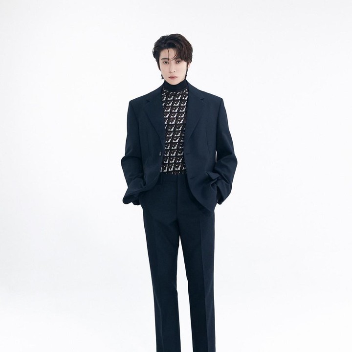 <p>Kemudian, ada Jeong Jaehyun NCT. Pria yang berkarier sebagai idol dan menjadi bintang dalam serial <em>Dear. M</em> ini lahir di Hari Valentine, yakni 14 Februari 1997. (Foto: Instagram @_jeongjaehyun)<br /><br /><br /></p>