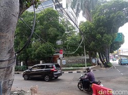 Kabel Menjuntai Masih Hantui Jakarta, Warga Mengeluh soal Bahaya