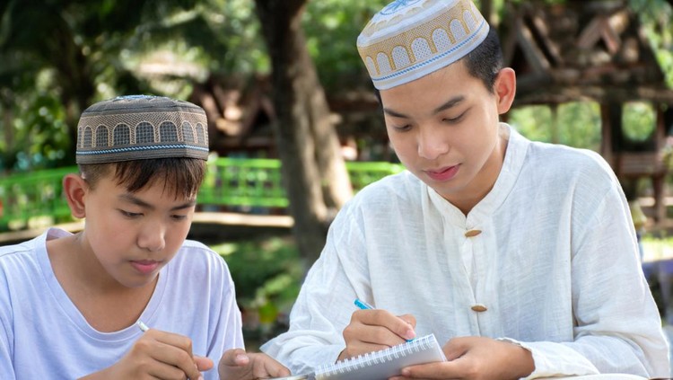 Khutbah Halal Bihalal