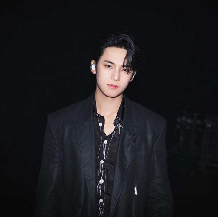 <p>Member 97 Line Squad keempat yakni Kim Mingyu. Visual dari grup SEVENTEEN ini lahir di tahun 1997 pada 6 April, Bunda. (Foto: Instagram @min9yu_k)<br /><br /><br /></p>