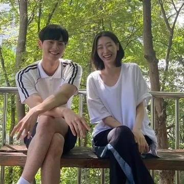 Kim Woo Seok dan Kang Na Eon Dikonfirmasi Pacaran, Deretan Pasangan Korea Ini Sudah Lebih Dulu Cinlok