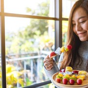 Konsumsi Lebih Banyak Buah, Ini 4 Hal yang Perlu Kamu Ketahui tentang Diet Fruitarian