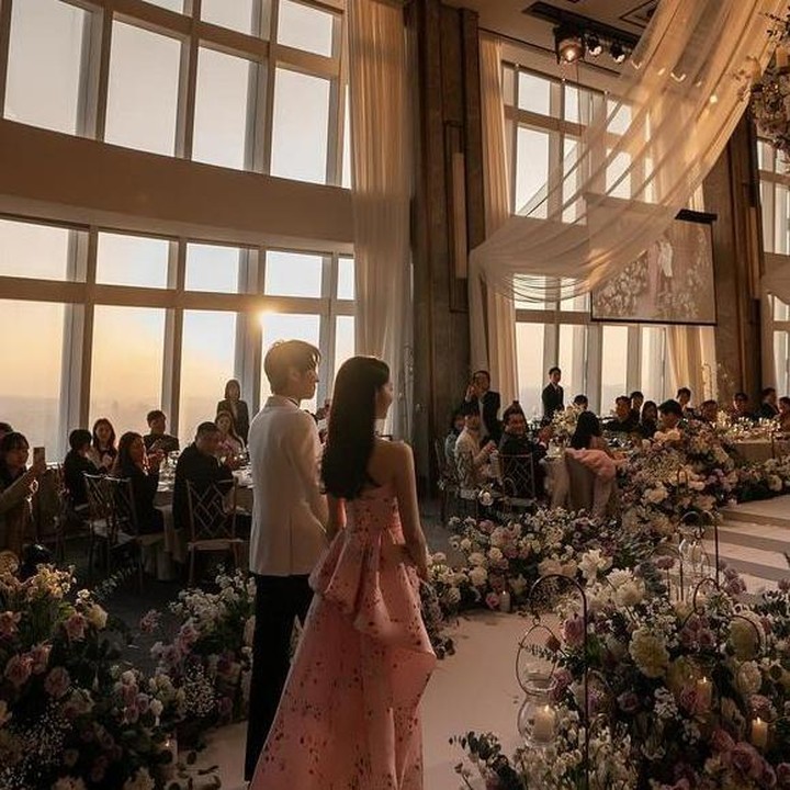 <p>Pada tanggal 24 Maret 2024 kemarin, ada kabar membahagiakan di industri hiburan Korea Selatan, Bunda. Aktor Lee Sang Yeob baru saja resmi menikah dengan istrinya yang merupakan non-selebriti. (Foto: Instagram @sangyeob)</p>
