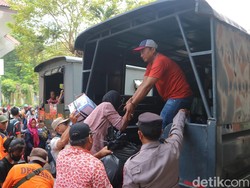 Hampir 2 Pekan Mengungsi, Korban Banjir Kudus Akhirnya Pulang ke Rumah