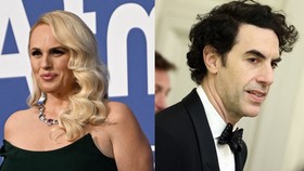 Jelang Rilis Memoar, Rebel Wilson Klaim Diintimidasi Sacha Baron Cohen