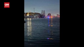 VIDEO: Jembatan Baltimore AS Roboh Ditabrak Kapal Cargo