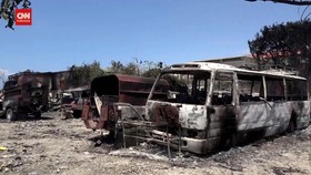 VIDEO: Geng Bersenjata Bakar Kendaraan di Ibu Kota Haiti