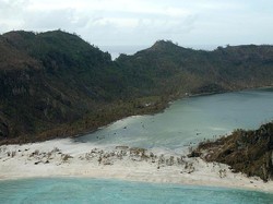 Pulau Ini Mendadak Tenggelam Seperti Legenda Atlantis