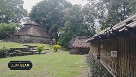 VIDEO: Masjid Kuno Bayan Beleq Lombok