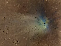 Hantaman Benda Raksasa Ciptakan 2 Miliar Kawah di Mars