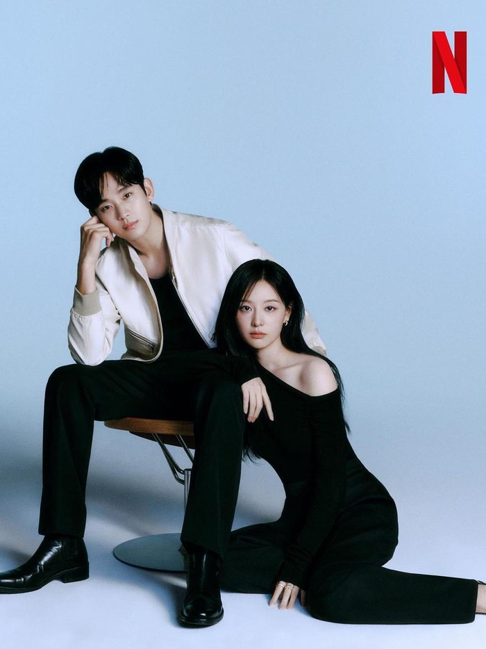 'Visual Couple' ini tengah berperan sebagai pasangan suami dan istri dalam drama Korea Queen of Tears yang juga tayang di Netflix, Beauties./ Foto: instagram.com/netflixkr