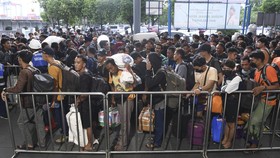 FOTO: Arus Mudik Lebaran Lebih Awal dari Pelabuhan Tanjung Priok
