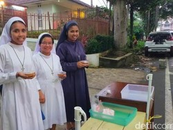 Viral Biarawati Jualan Takjil, Ternyata Alasannya...