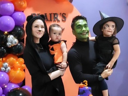 Seru! Intip 7 Potret Momen Ultah Ketiga Blair Anak Randy Pangalila & Istri Bule