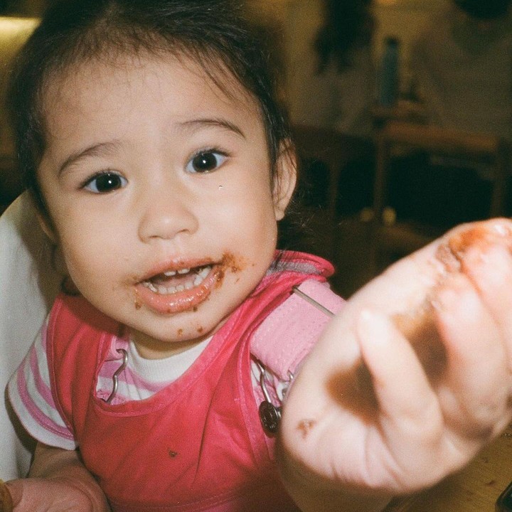 <p>"Terlalu menggemaskaaaannnn," kata seorang netizen. "Tukang kue cilik paling menggemaskan," ujar netizen lainnya dengan emotikon hati. (Foto: Instagram: @derbyromero)</p>