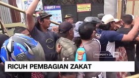 VIDEO: Ricuh Pembagian Zakat dan Pembagian Takjil Sayuran Gratis