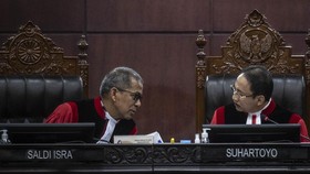 Hakim Saldi Isra Singgung MK Keranjang Sampah Semua Masalah Pemilu