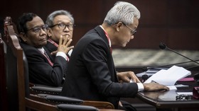 Kubu Ganjar Beber Dalil Hukum Nepotisme Jokowi Bisa Diselesaikan MK