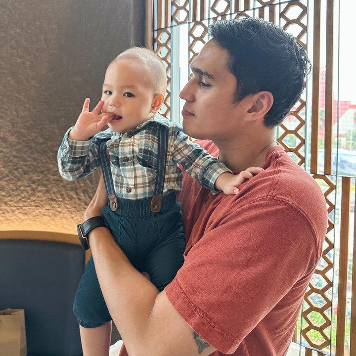 <p>Deasy melahirkan anak laki-laki pada 1 Juni 2022. Bayi mungil ini pun memiliki nama yang sangat indah yakni Archibald Noah Chandrawinata. (Foto: Instagram: @deasypriscilla)</p>