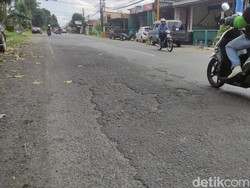 Waspada! Jalan Bergelombang Malang-Kepanjen Rawan Kecelakaan