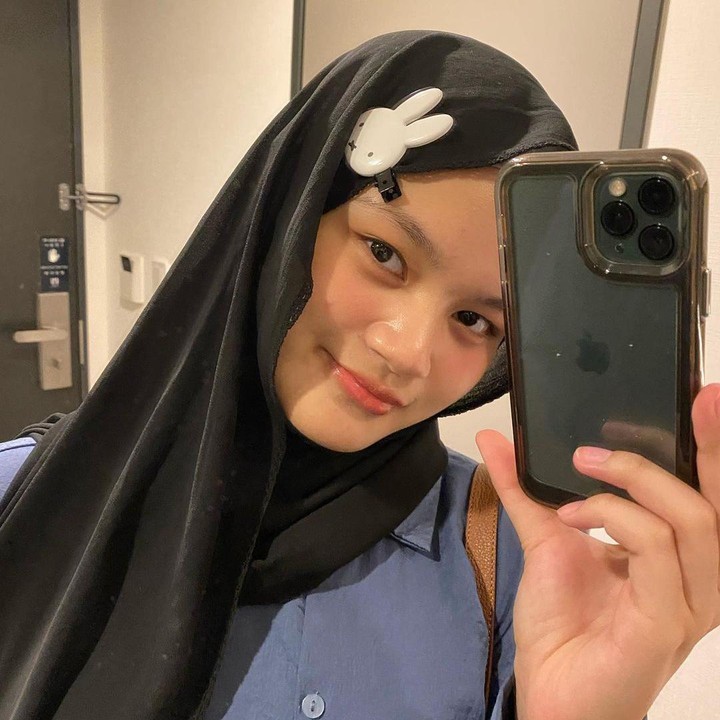 <p>Kayla sendiri kini sudah tumbuh menjadi gadis remaja yang cantik dan berbakat. Belum lama ini, ia baru saja merayakan ulang tahunnya yang ke-16. (Foto: Instagram: @kaylaeeshya)</p>