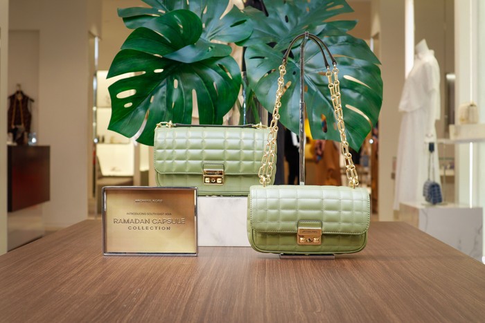 Michael Kors Rekomendasi Outfit Lebaran yang Bikin Stunning di Hari Raya