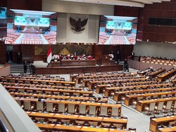 Rapat Paripurna RUU DKJ-RUU Desa Dipimpin Puan, Dihadiri 303 Anggota DPR