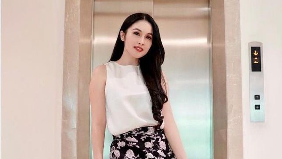 Sandra Dewi