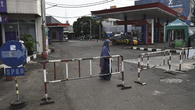 Sebanyak empat SPBU di Yogyakarta ditutup oleh Pertamina. Penutupan ini dilakukan sebagai tindakan tegas perusahaan ke SPBU nakal.