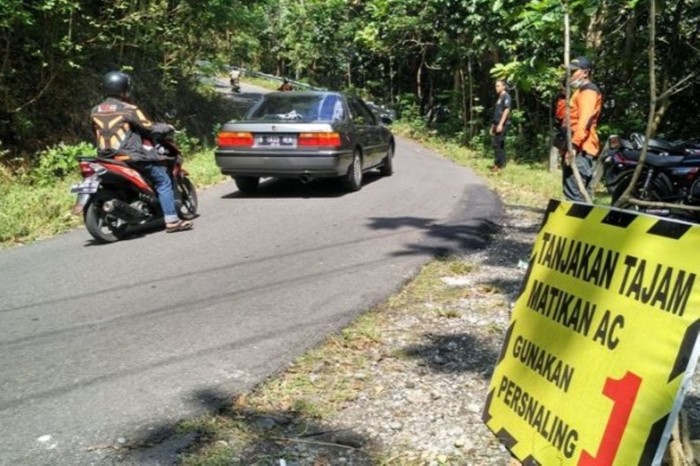 8 Jalanan yang Terkenal Paling Ekstrem di Indonesia