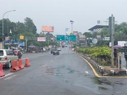 Puncak Bogor Hujan, Pengendara Diminta Waspadai Kabut dan Jalan Licin