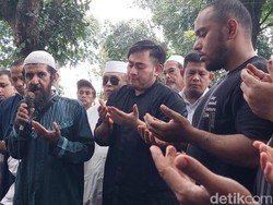 Duka Nassar Antar Kepergian Ayahanda