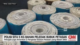 VIDEO: Polisi Sita 5 KG Bahan Peledak Bubuk Petasan