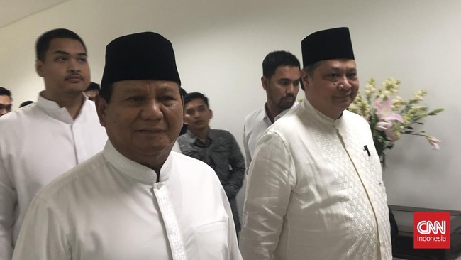 Airlangga Menyambut Kunjungan Prabowo dalam Buka Puasa Bareng Golkar